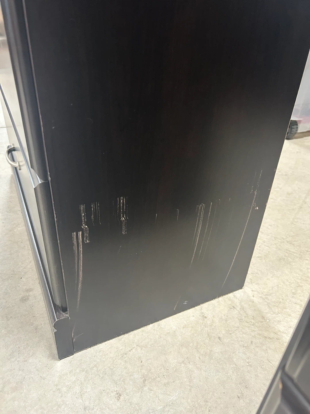 Pair of 4-Drawer Dressers - photo 4