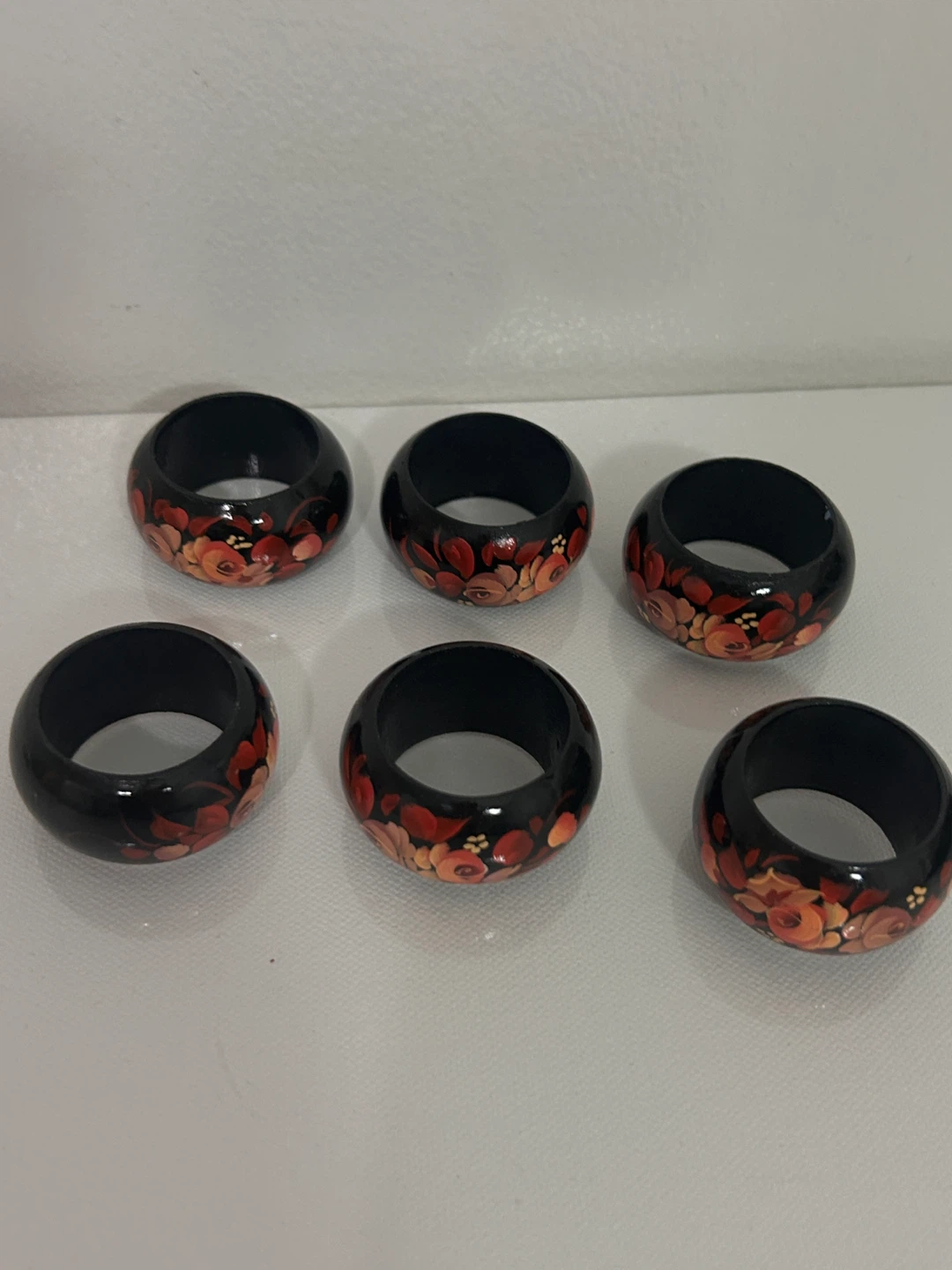 Set of 6 Hand-Painted Napkin Rings - photo 2
