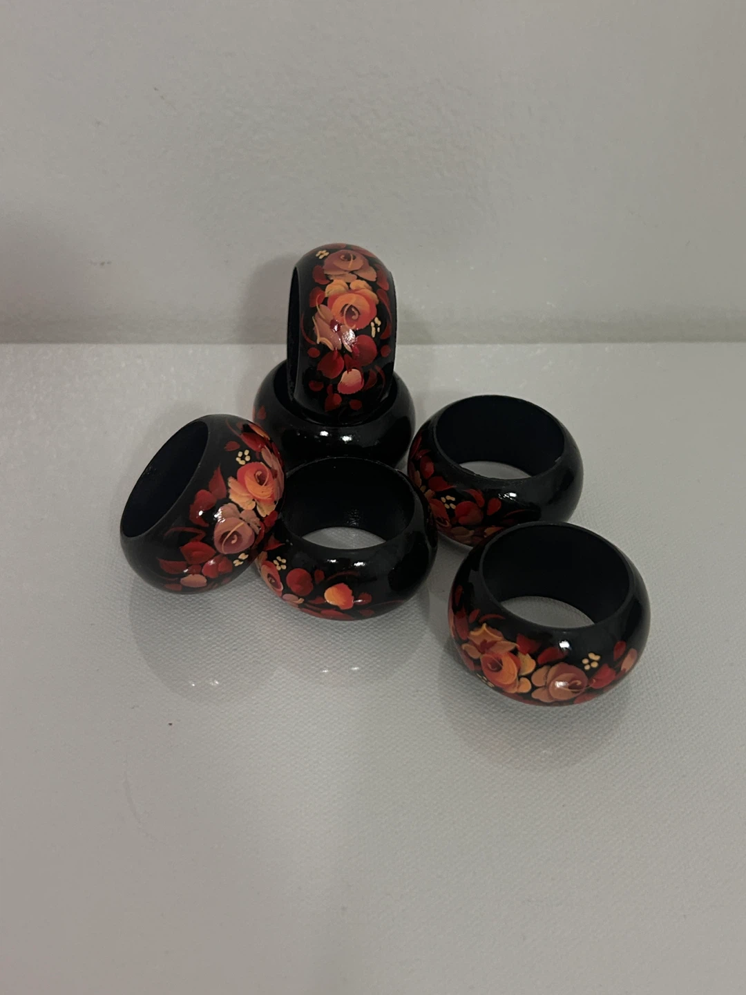 Set of 6 Hand-Painted Napkin Rings - photo 3