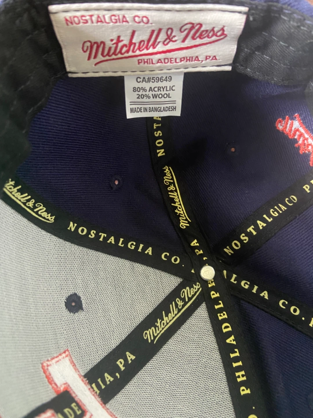 Mitchell & Ness Edmonton Oilers Snapback Hat - photo 4