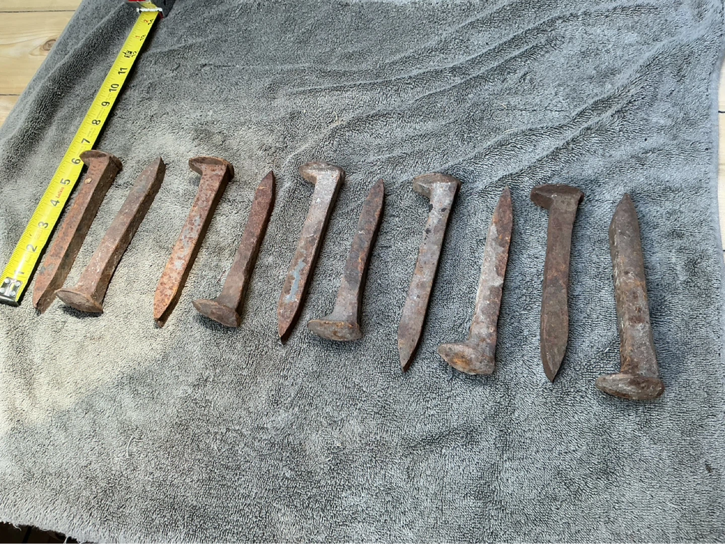 10 Rusty Hand Forged Railroad Spikes Rail Nails 6-7 Inches Long