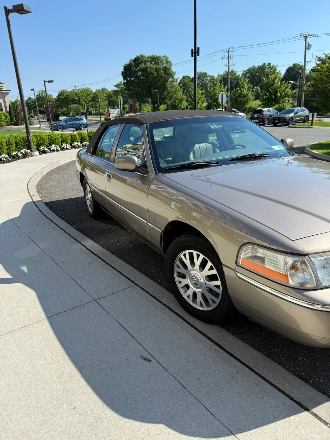 2003 Mercury Grand Marquis ,  1 Owner, 112K, Like New, Garaged - photo 2