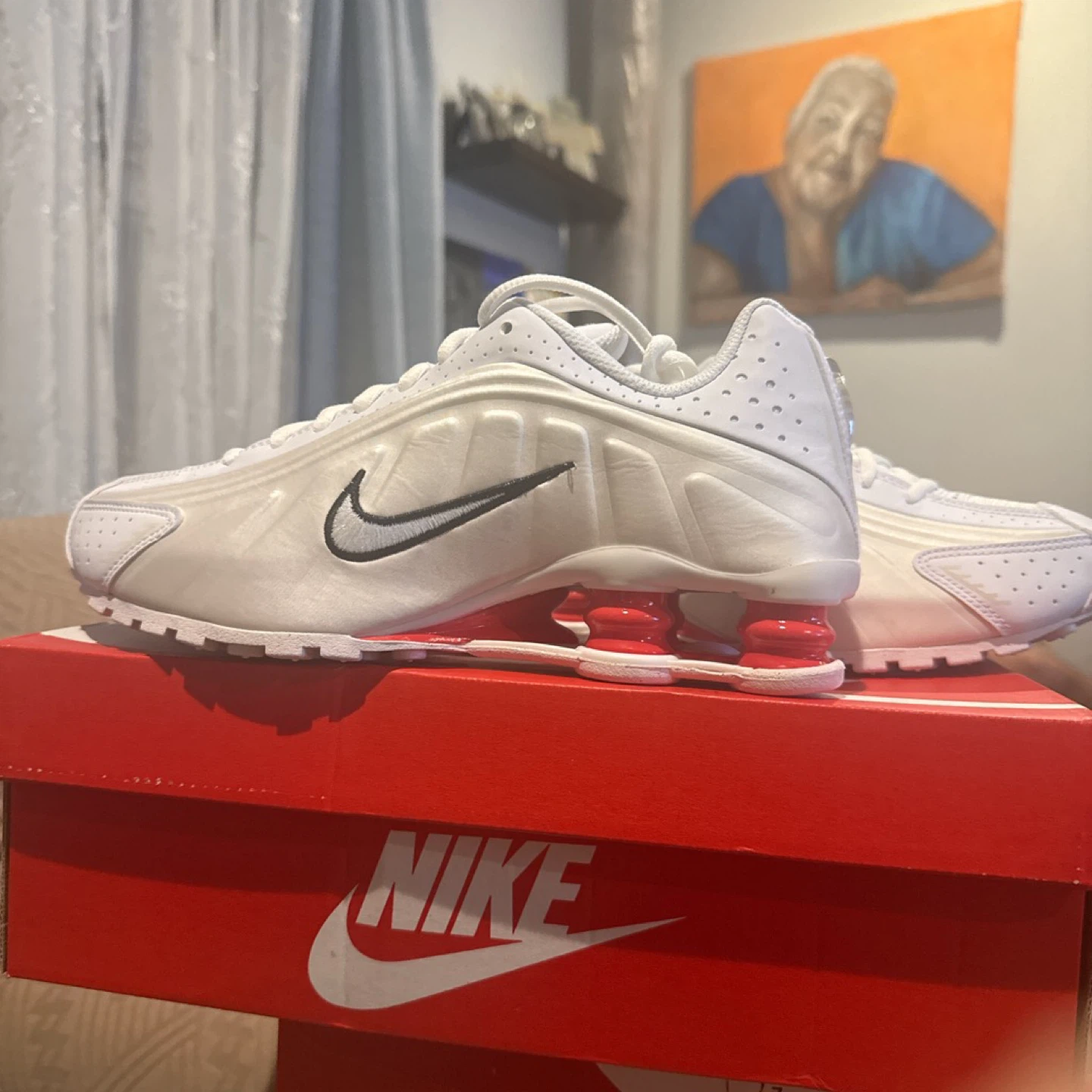 Nike Shox R4 (GS) White/Red Shoes Size 6.5
