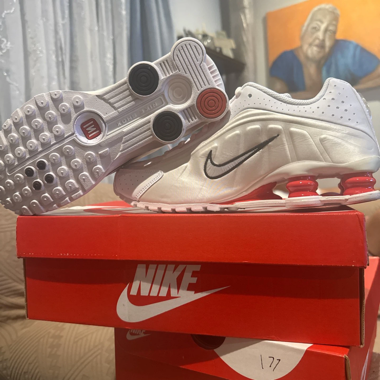 Nike Shox R4 (GS) White/Red Shoes Size 6.5 - photo 3