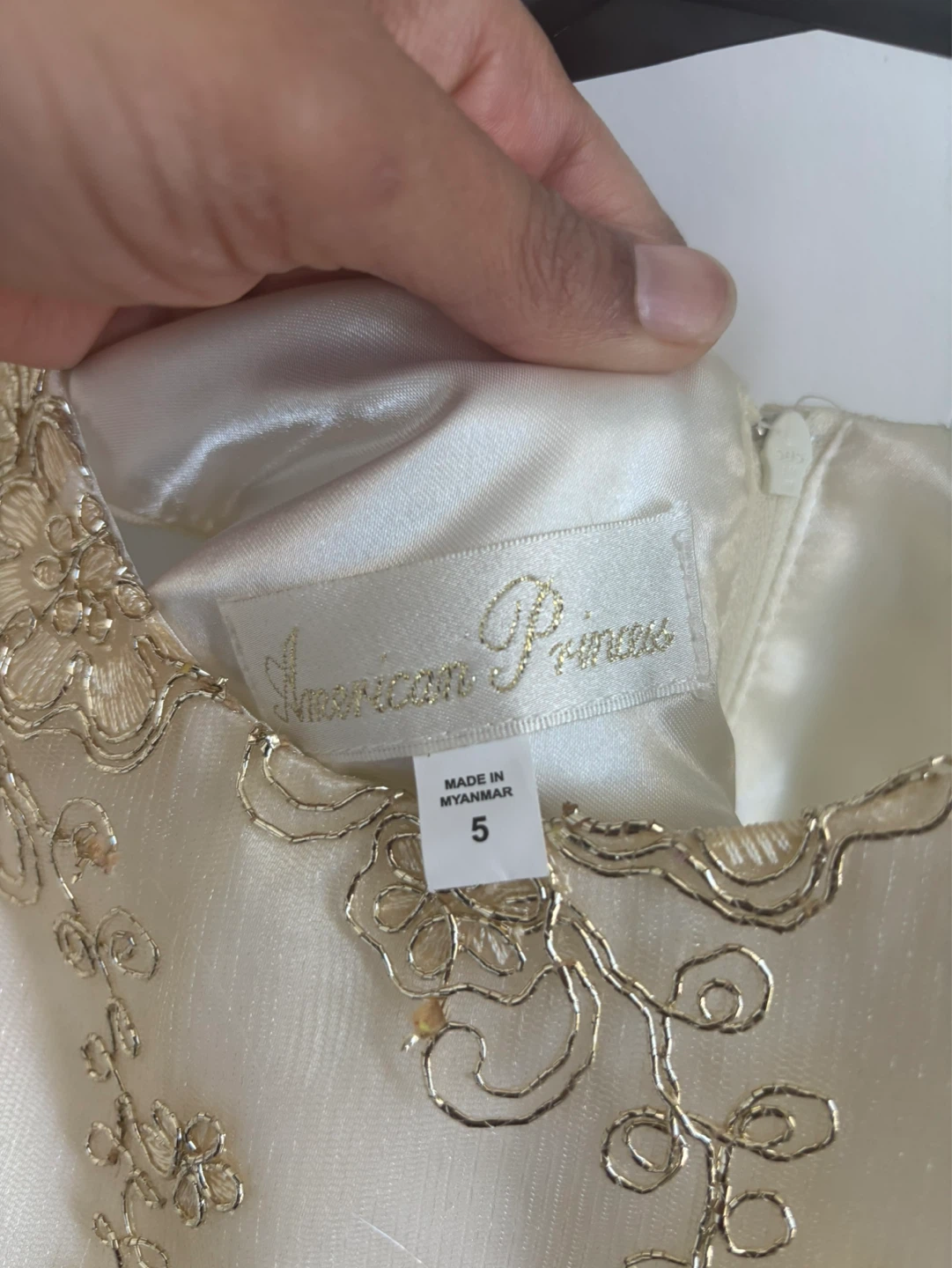 Gold Embroidered Flower Girl Dress Size 5 - photo 3