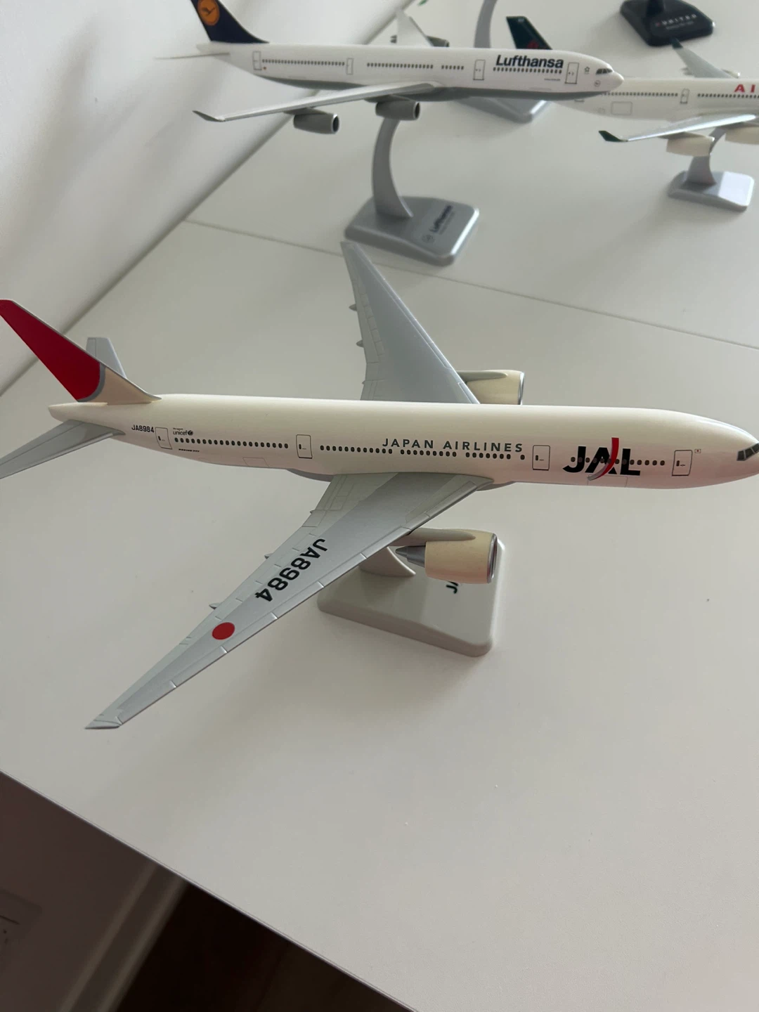 5 Model Airplanes - photo 3