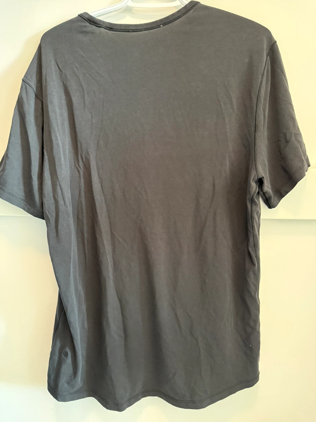 Lululemon Men’s Organic Cotton Classic-Fit T-Shirt Large - Black - photo 2