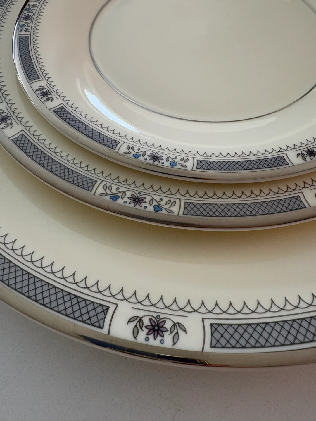 Melissa by ROYAL DOULTON fine China - 12 place settings - photo 5