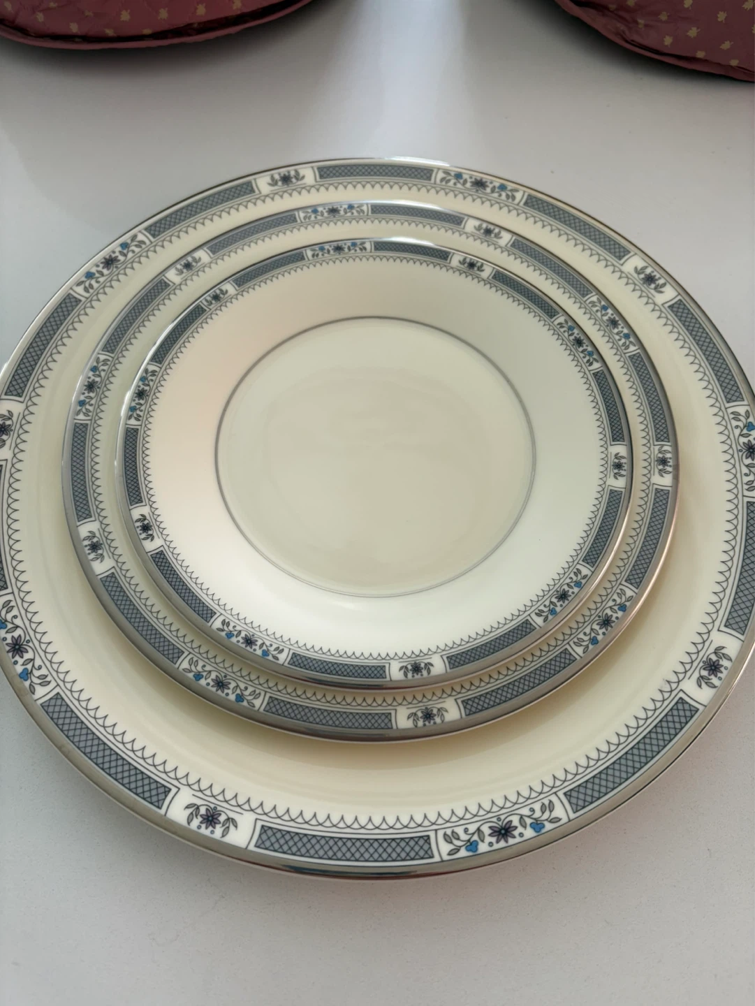 Melissa by ROYAL DOULTON fine China - 12 place settings - photo 4