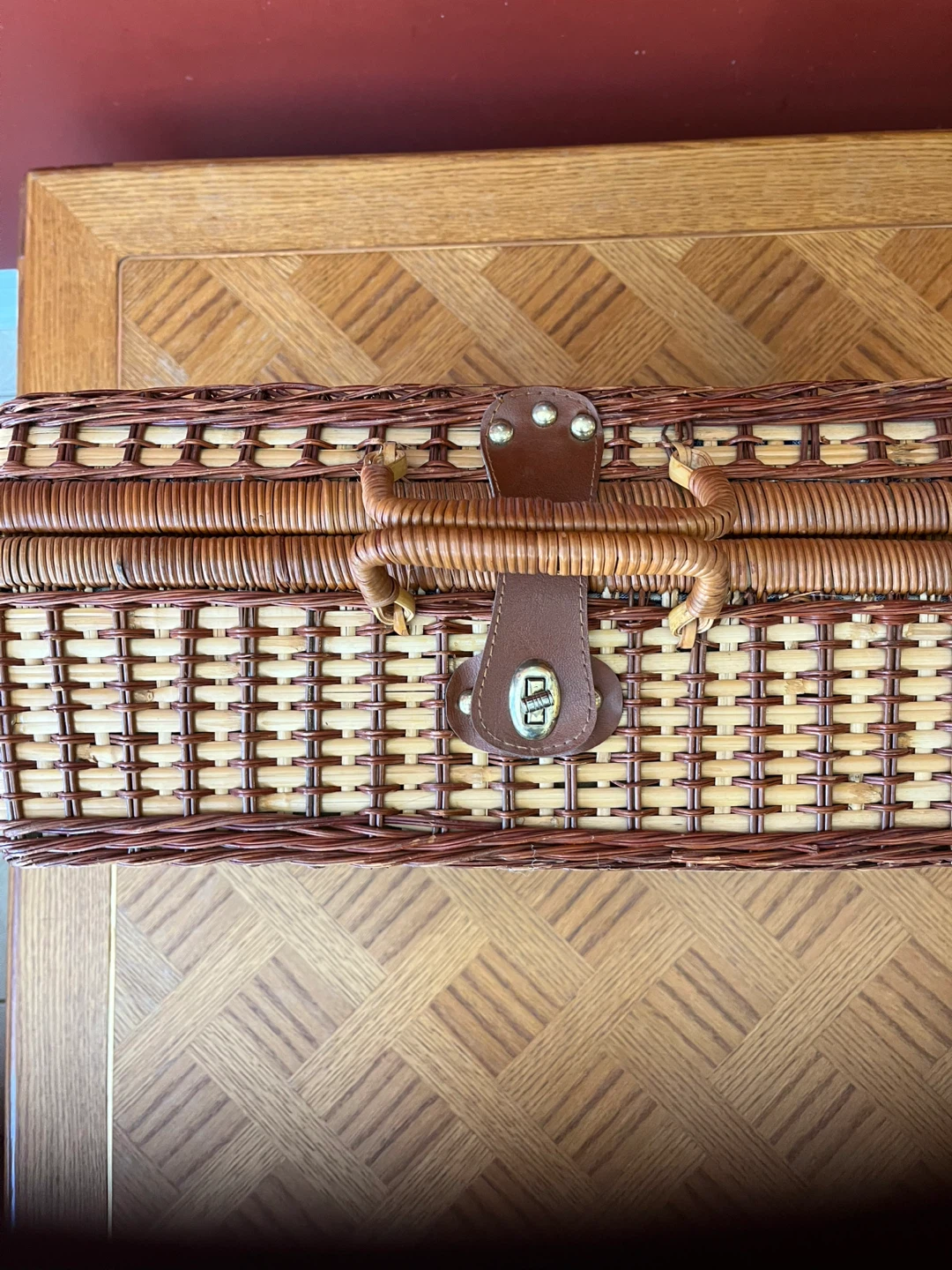 Wicker Picnic Basket with Blue Gingham Lining - photo 2