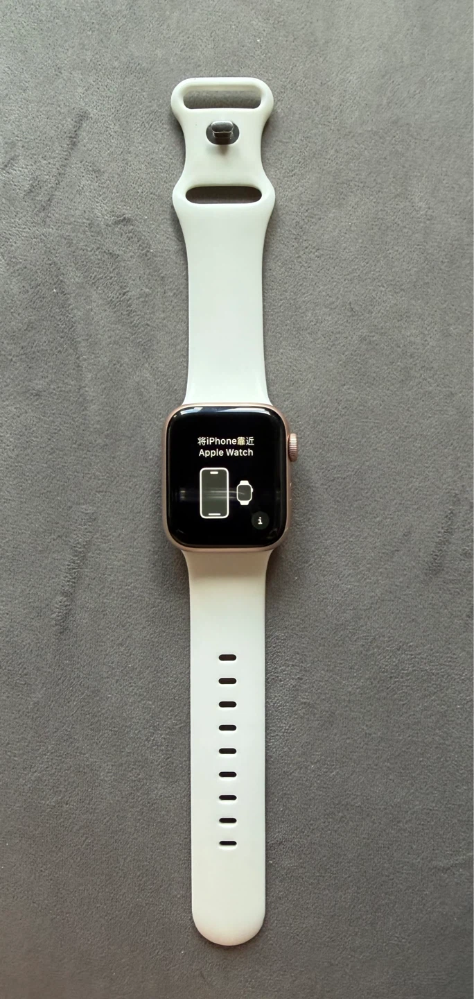 Apple Watch SE (GPS) 40 mm - 1st Gen - photo 2