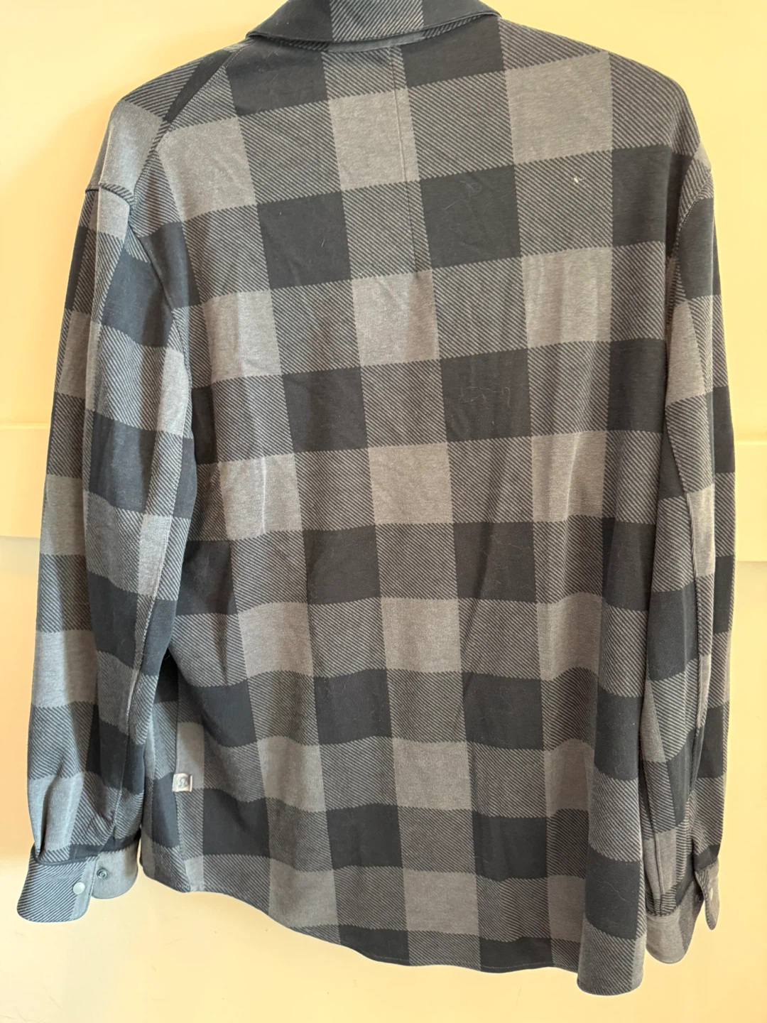 Lululemon Men’s Soft Knit Overshirt Large - photo 2