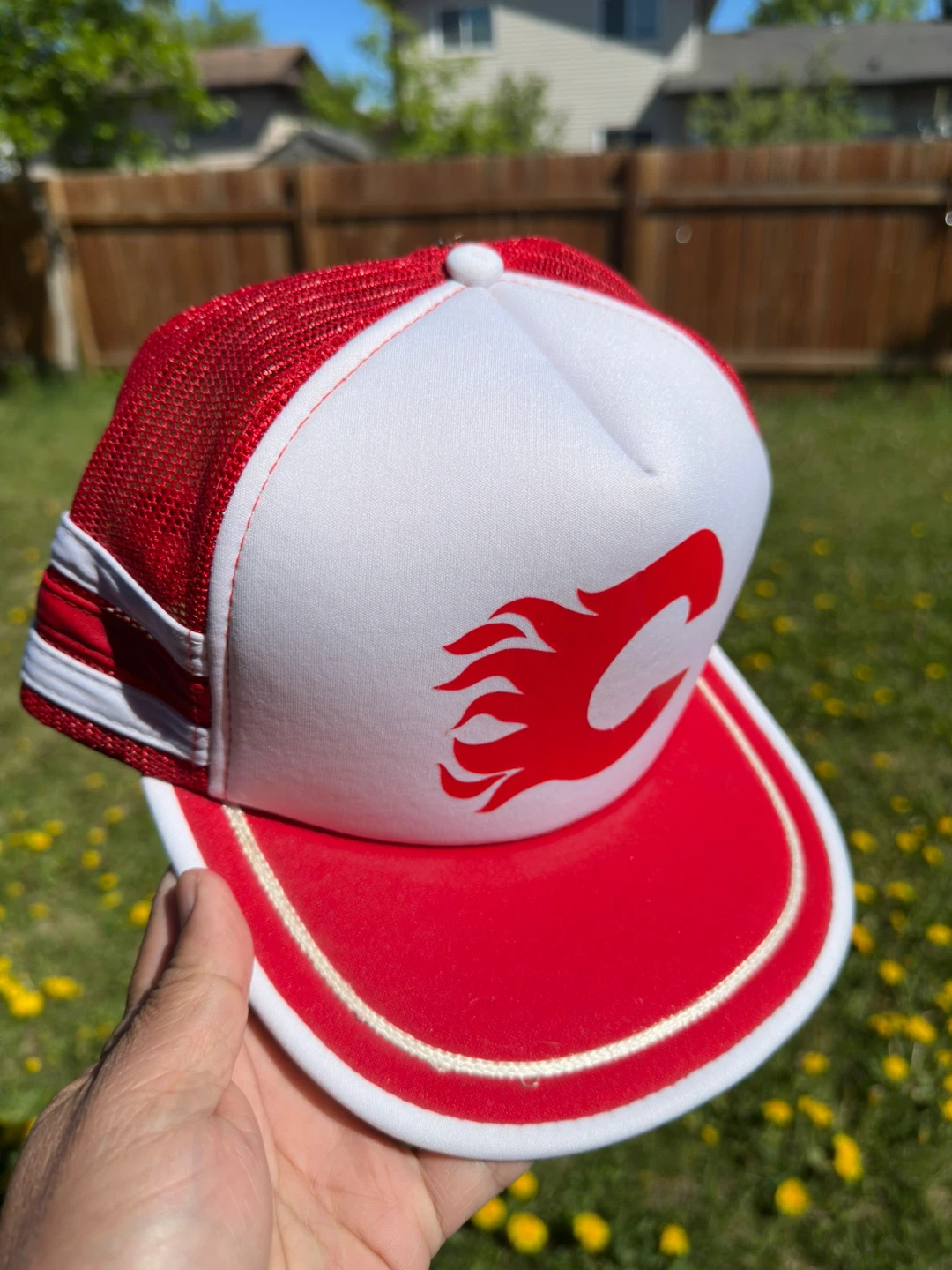 Calgary Flames Trucker Hat - photo 2