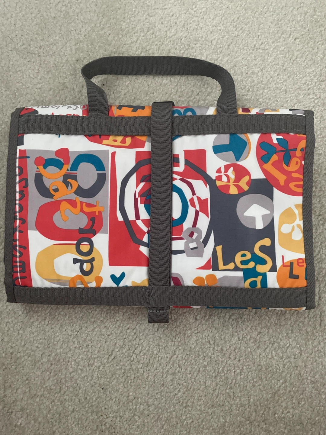 LeSportsac Hanging Travel Toiletry Bag - photo 2