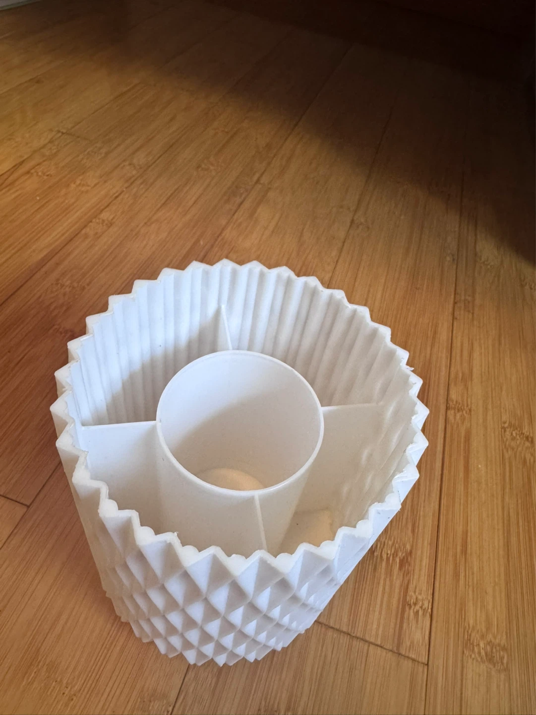 Revolving White Makeup Holder with Dome - photo 2