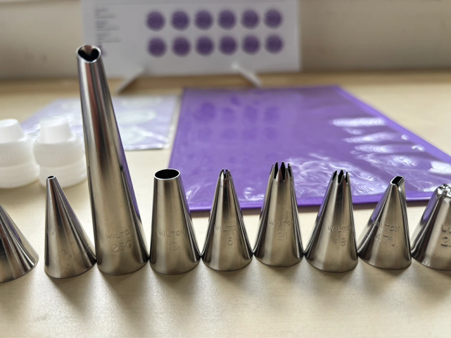 Wilton decorating piping tips set - photo 3