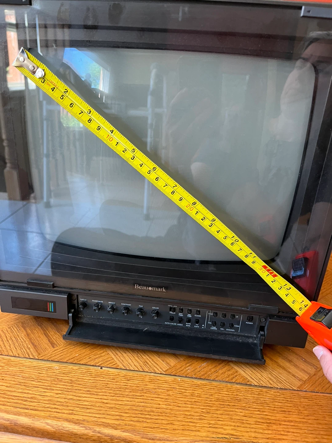 Beaumark CRT Television (not working) - photo 5