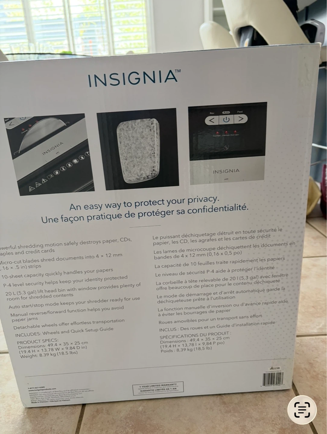 NEW - Insignia 10-Sheet Cross-Cut Shredder - photo 2