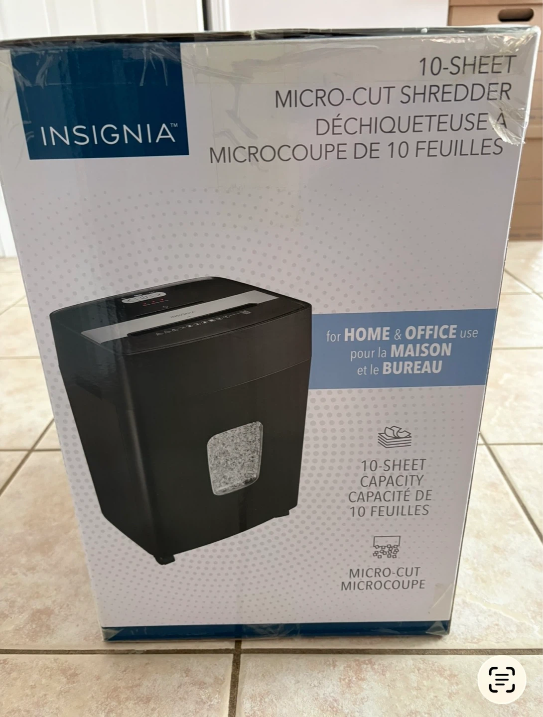 NEW - Insignia 10-Sheet Cross-Cut Shredder