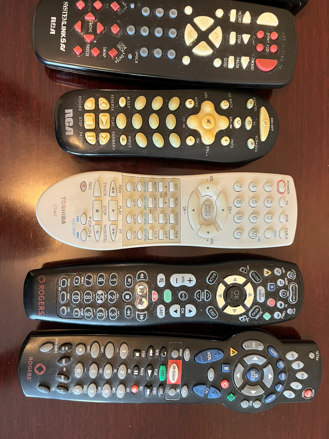 8 pc Assorted Universal and Brand Remotes - photo 3