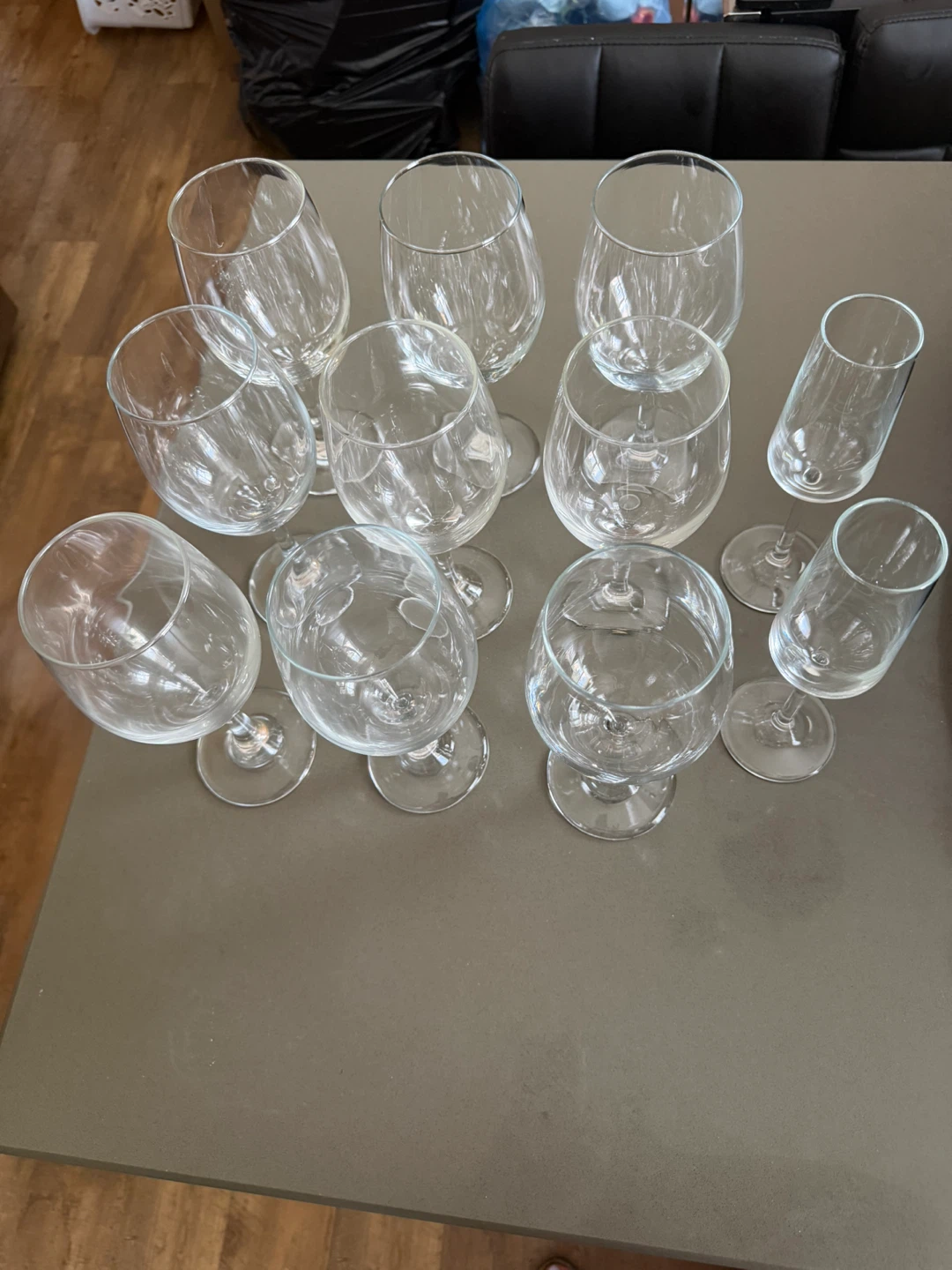 9 Large Wine Glasses and 2 Champagne Flutes