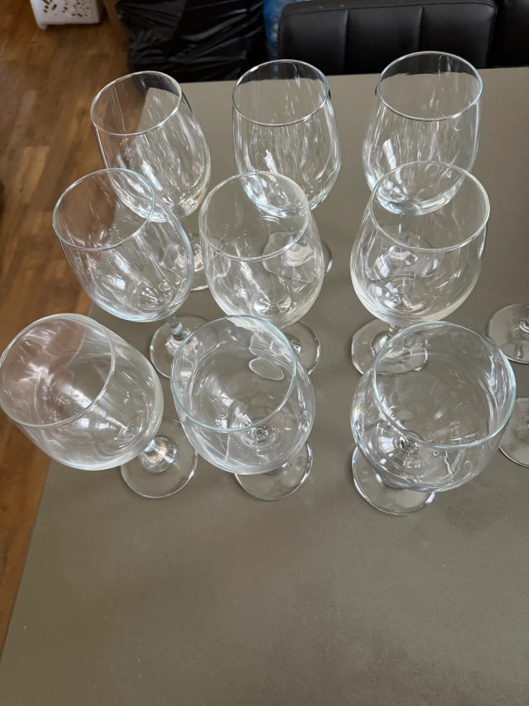 9 Large Wine Glasses and 2 Champagne Flutes - photo 2