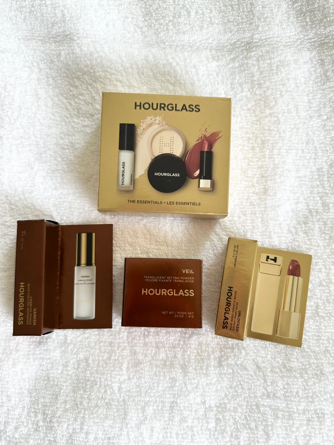 🆕 Hourglass The Essentials Makeup Set