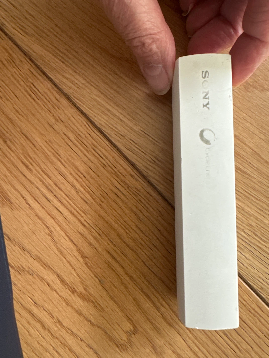 Sony CP-LS1 Portable USB Power bank - photo 2