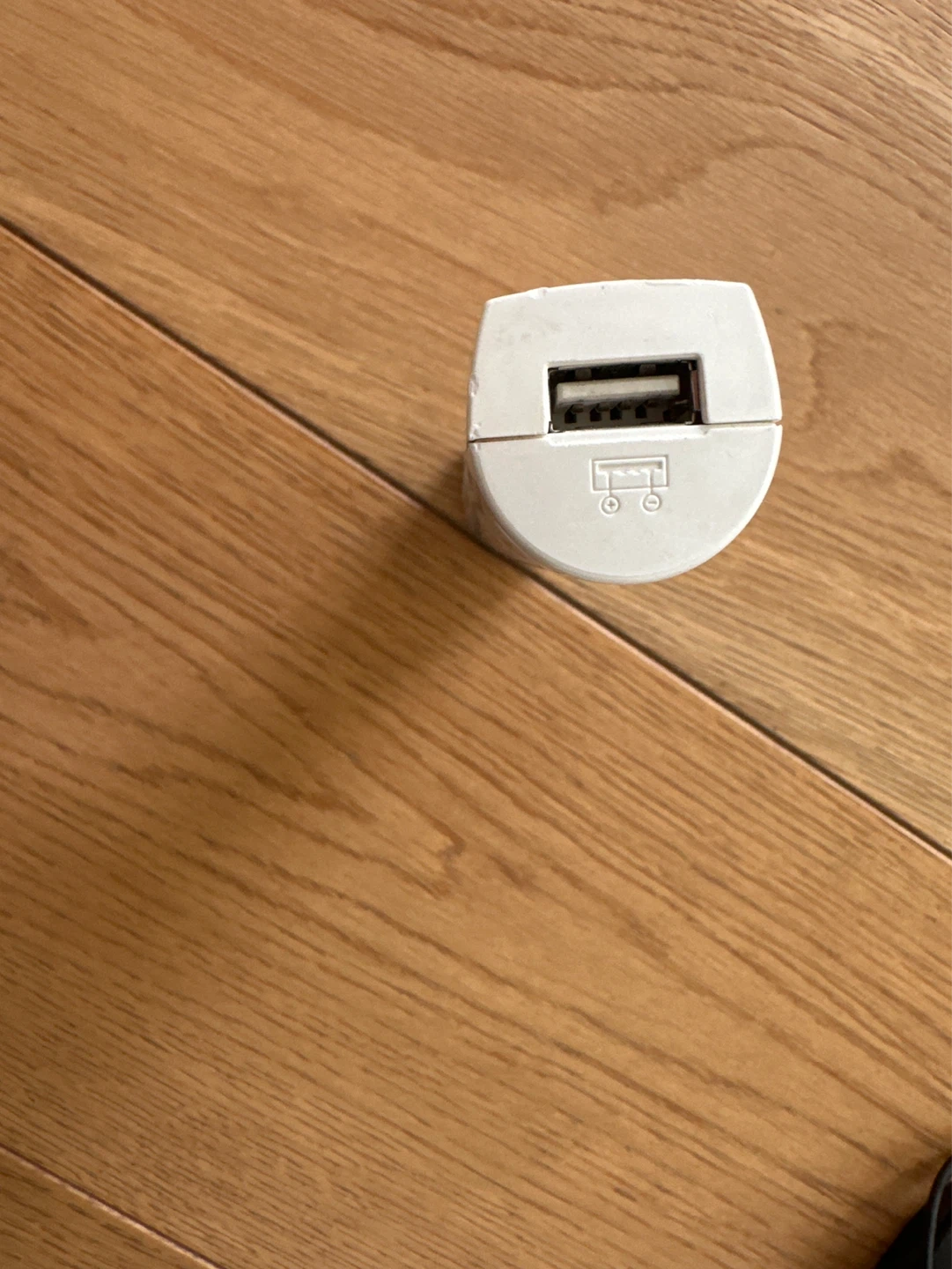 Sony CP-LS1 Portable USB Power bank - photo 3