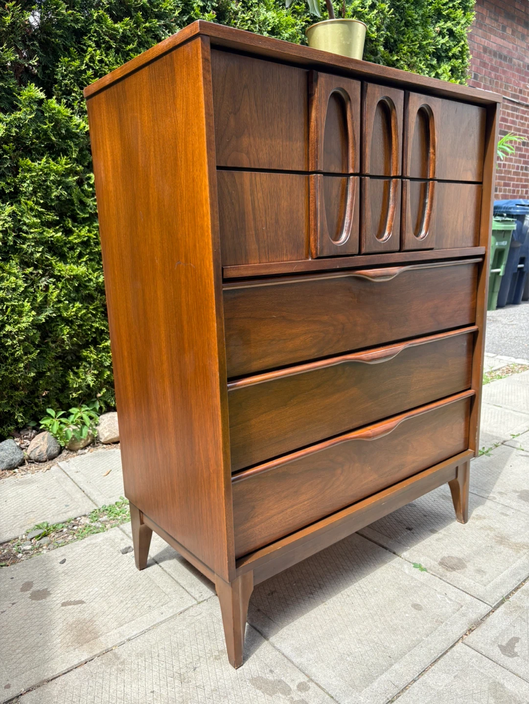 MCM Walnut Dresser by Vic Art - photo 2