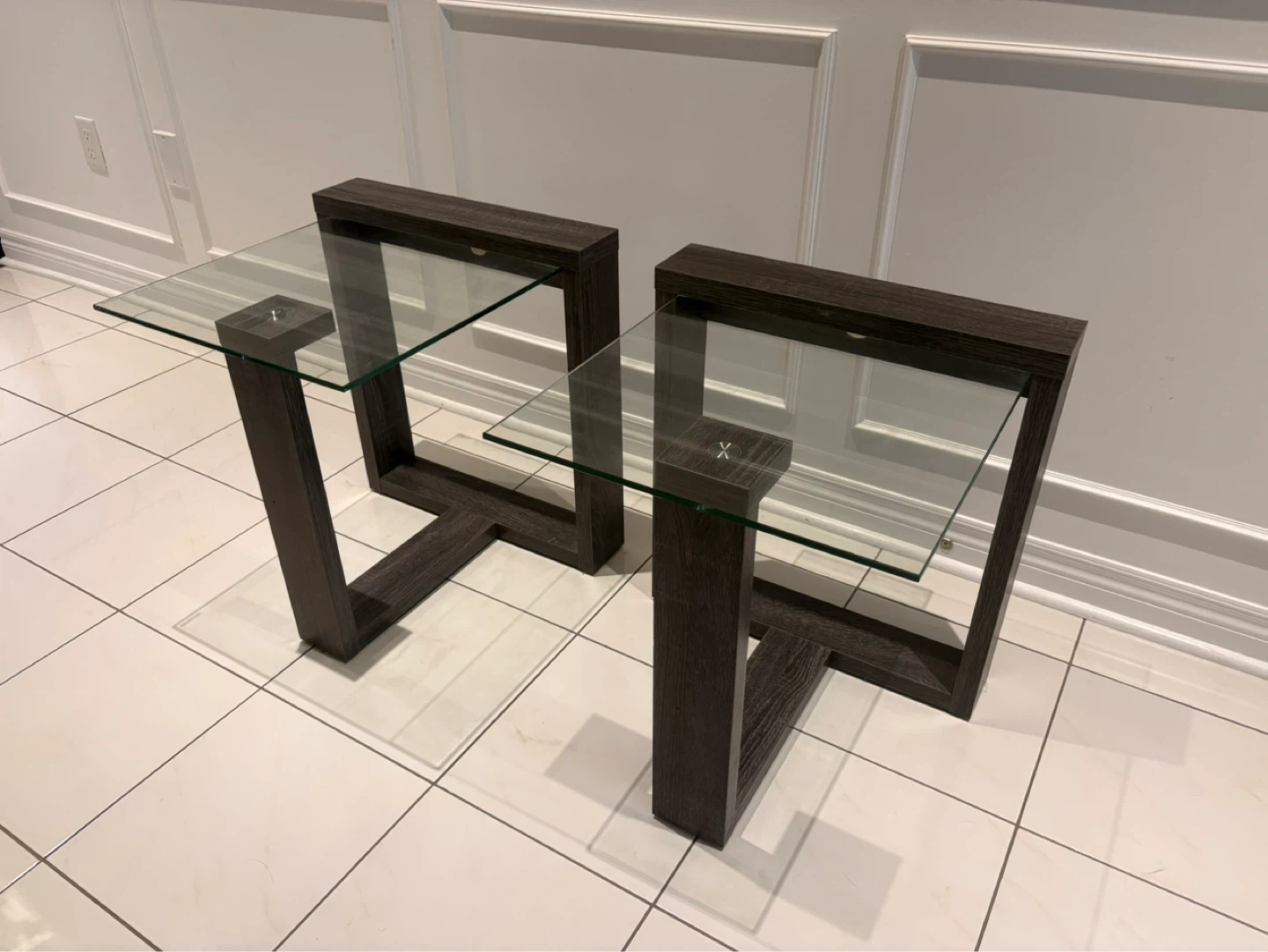 Modern Glass Coffee Table Set – Excellent Condition - photo 4