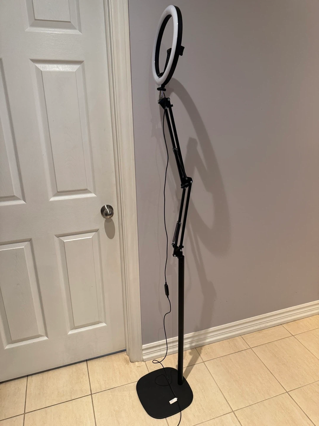 Adjustable Ring Light with Phone Holder - photo 2