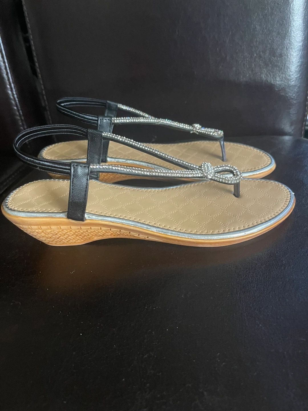 Women's Black Rhinestone Thong Sandals Size 41 - photo 2