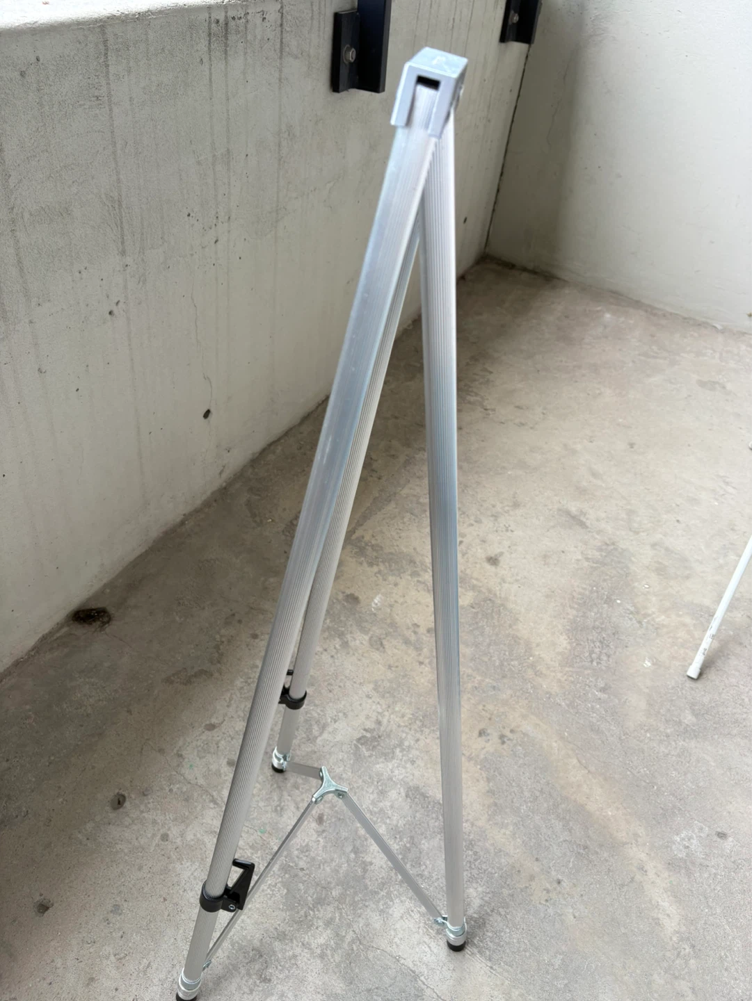 Quartet Aluminum Telescoping Easel - photo 3