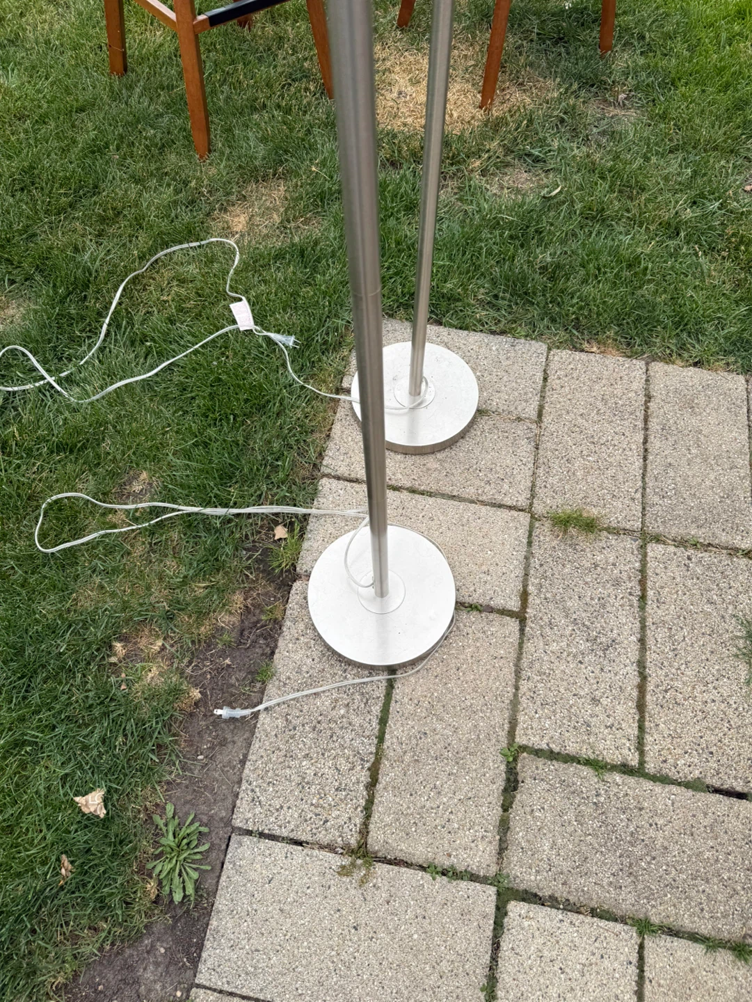 Pair of Floor Lamps - photo 2