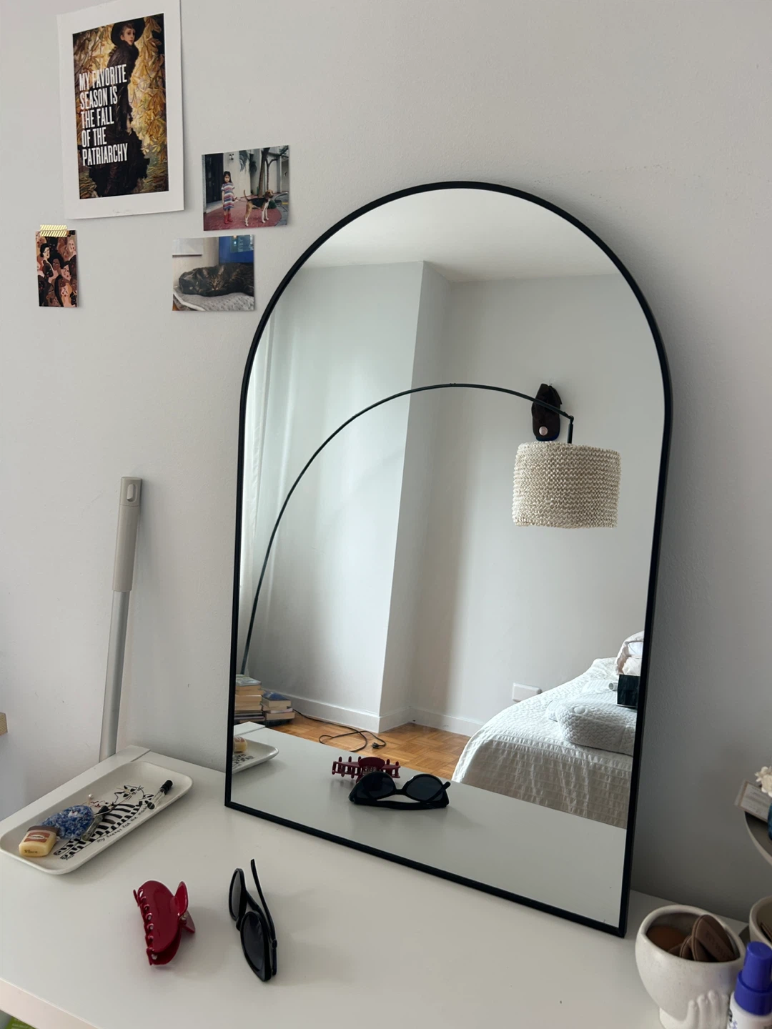Arch mirror