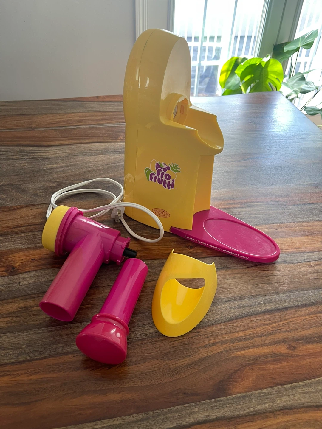 Nostalgia Electric Fro-Frutti Ice Cream Maker - photo 5