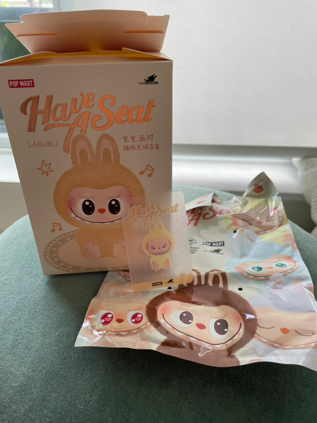 POP MART LABUBU "Have A Seat" Sisi - photo 2
