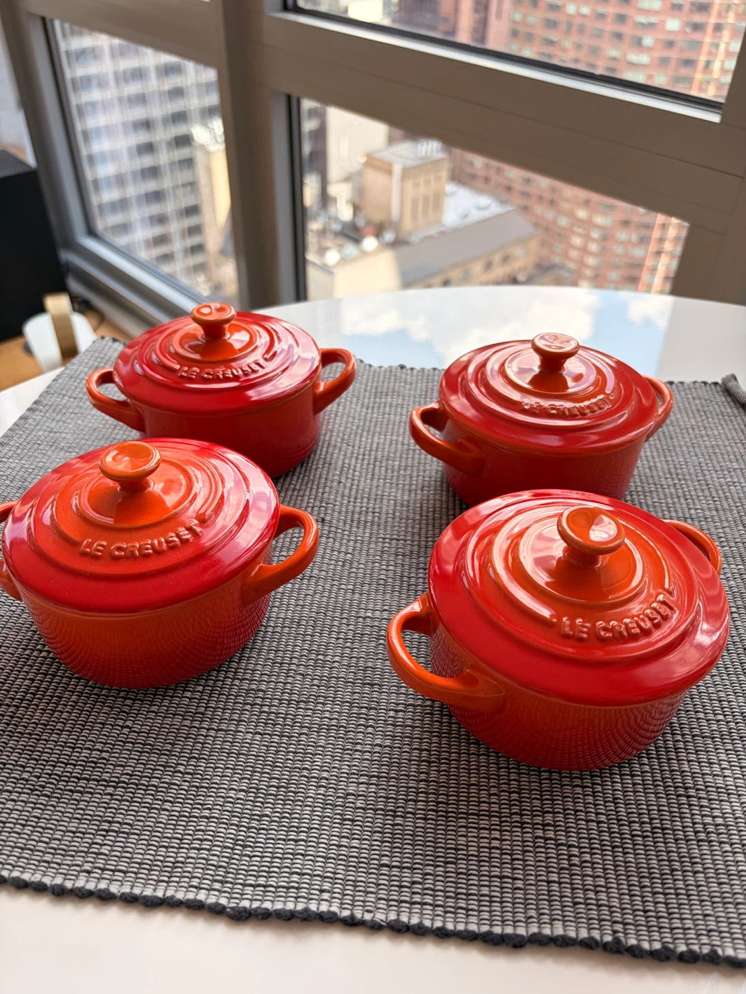 Le Creuset 4 Mini Cocottes Ramekins