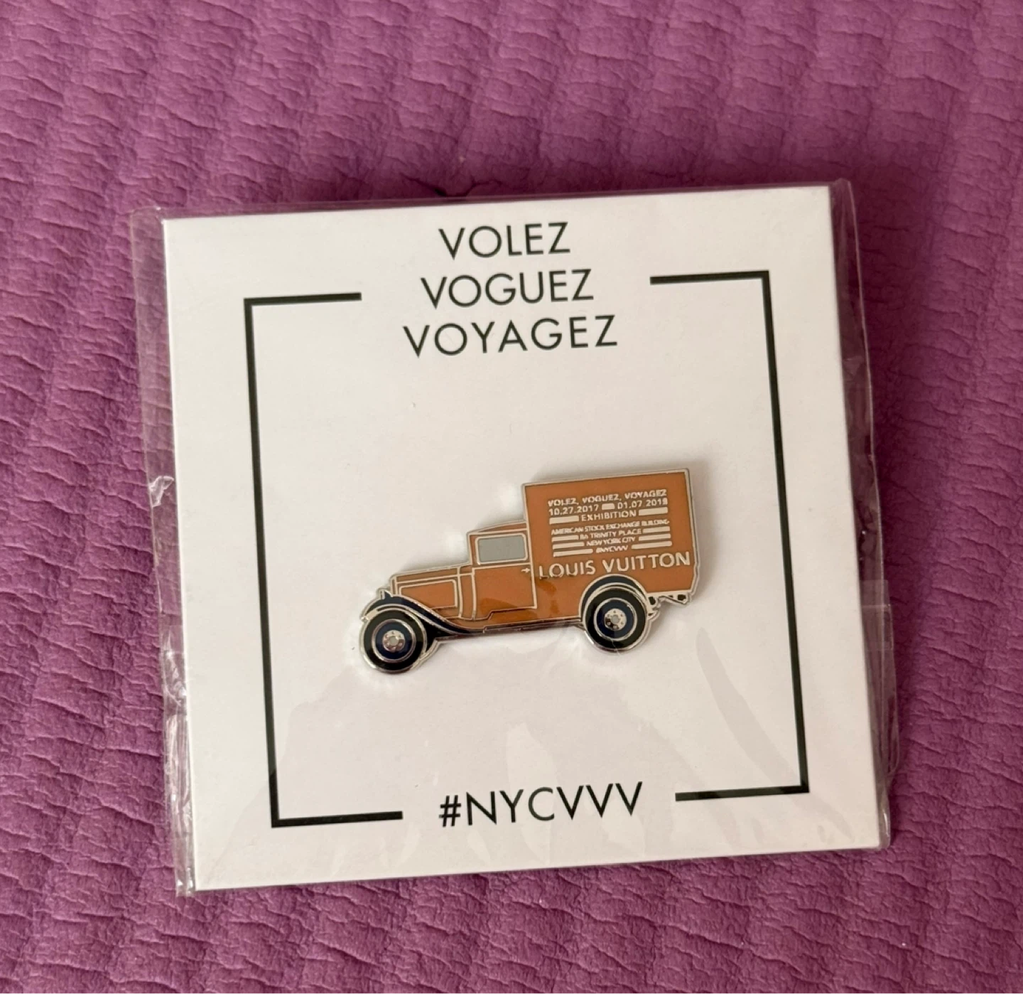 NEW✨Louis Vuitton VVV Truck Enamel Pin