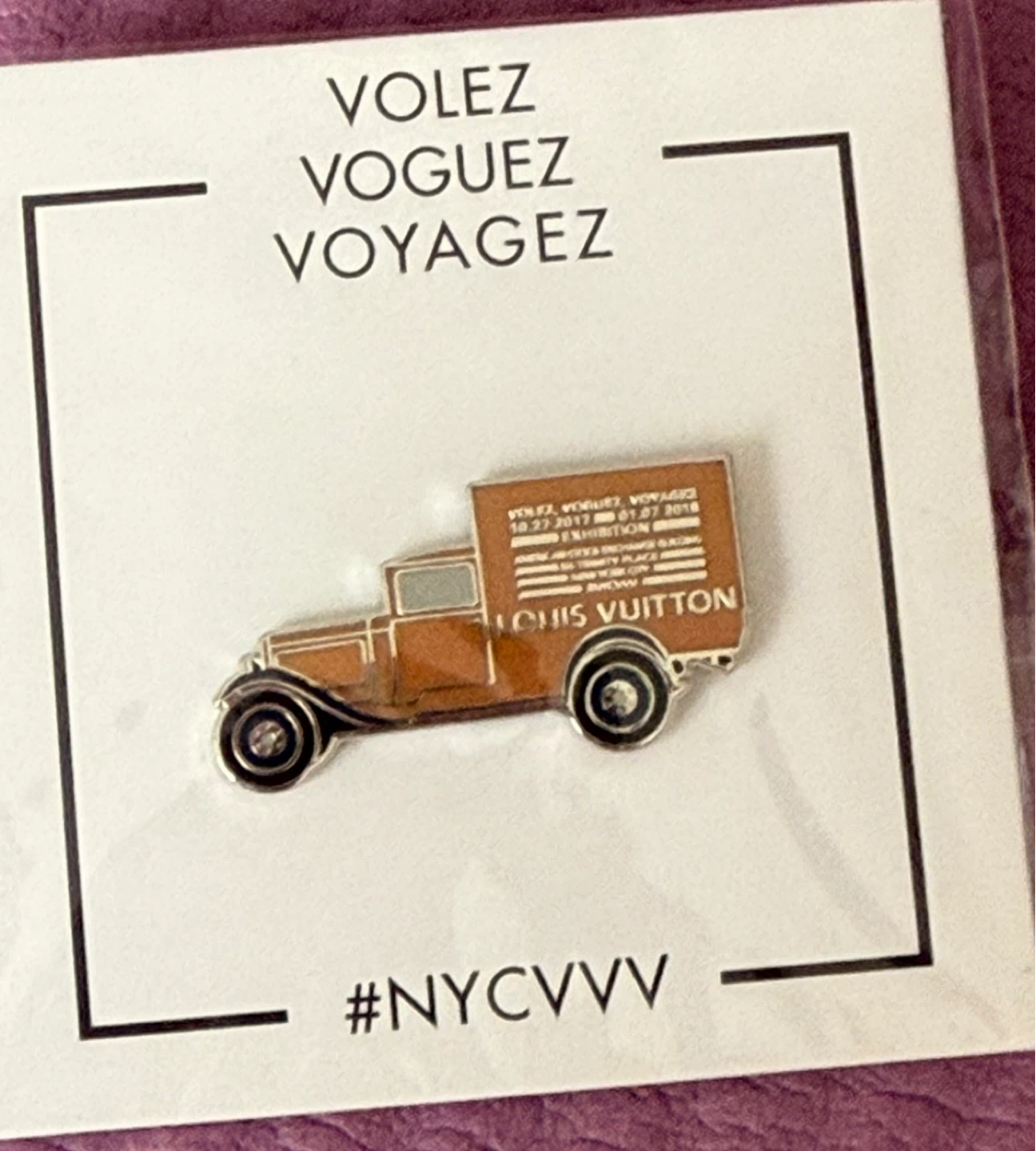 NEW✨Louis Vuitton VVV Truck Enamel Pin - photo 3