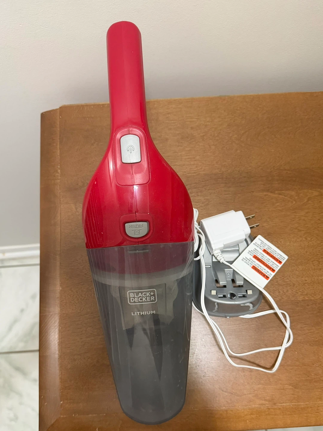 Black+Decker Lithium Cordless Handheld Vacuum