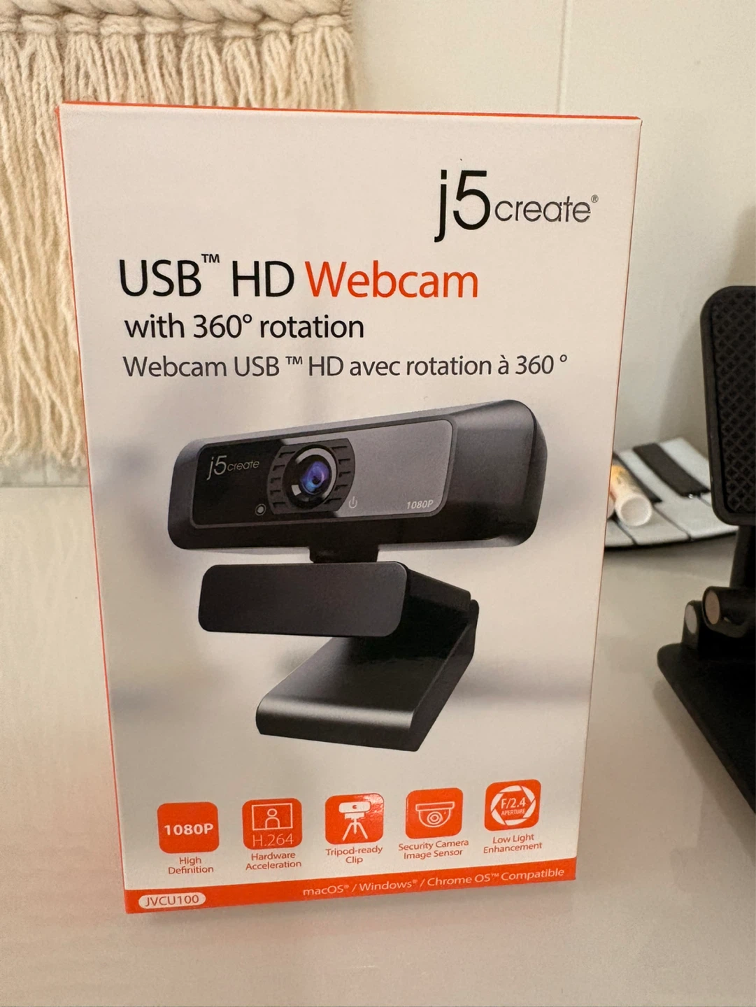 Webcam USB HD with 360° Rotation (JVCU100)