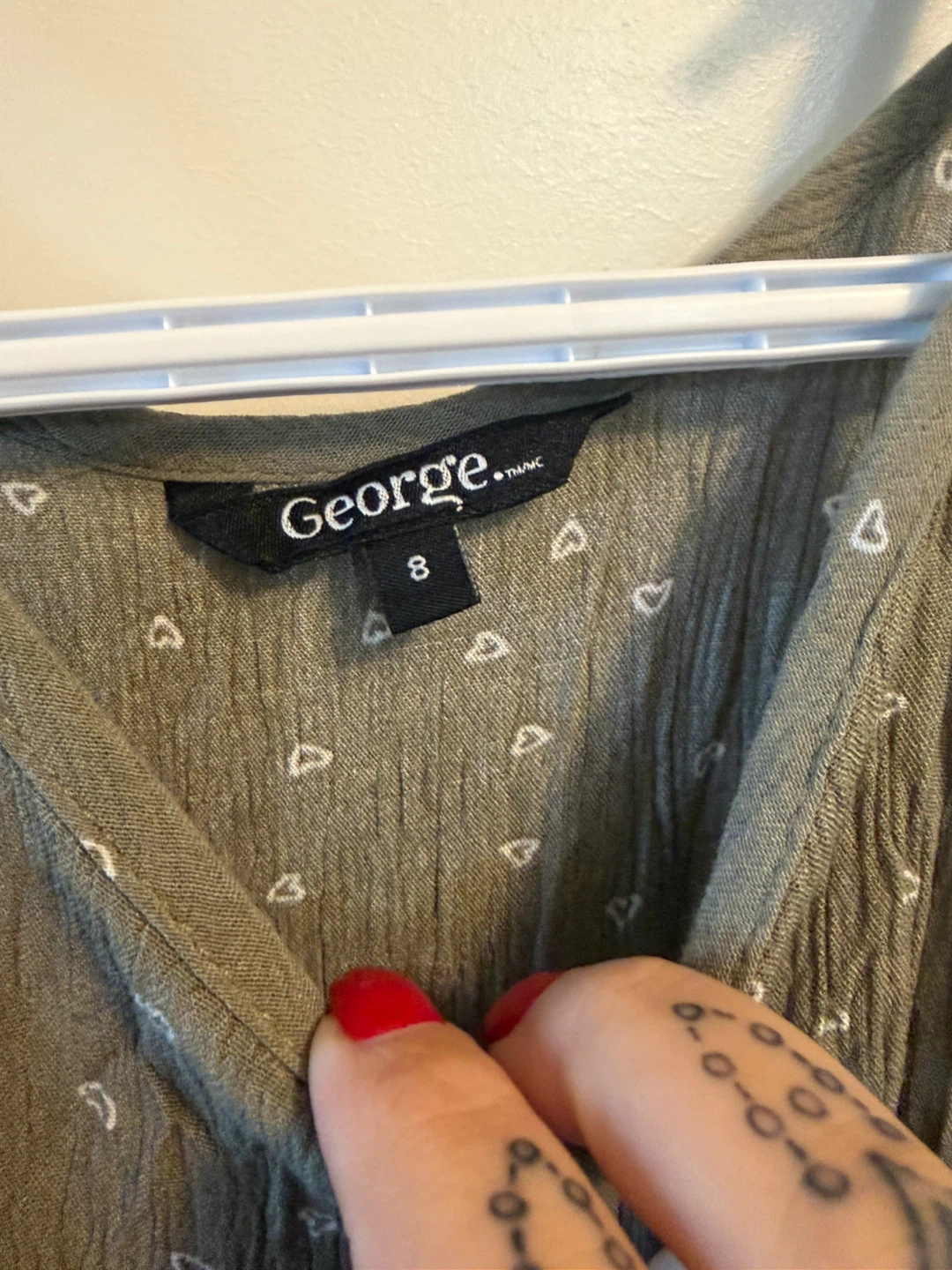 George Girls Dress with White Hearts Size 8 - photo 3