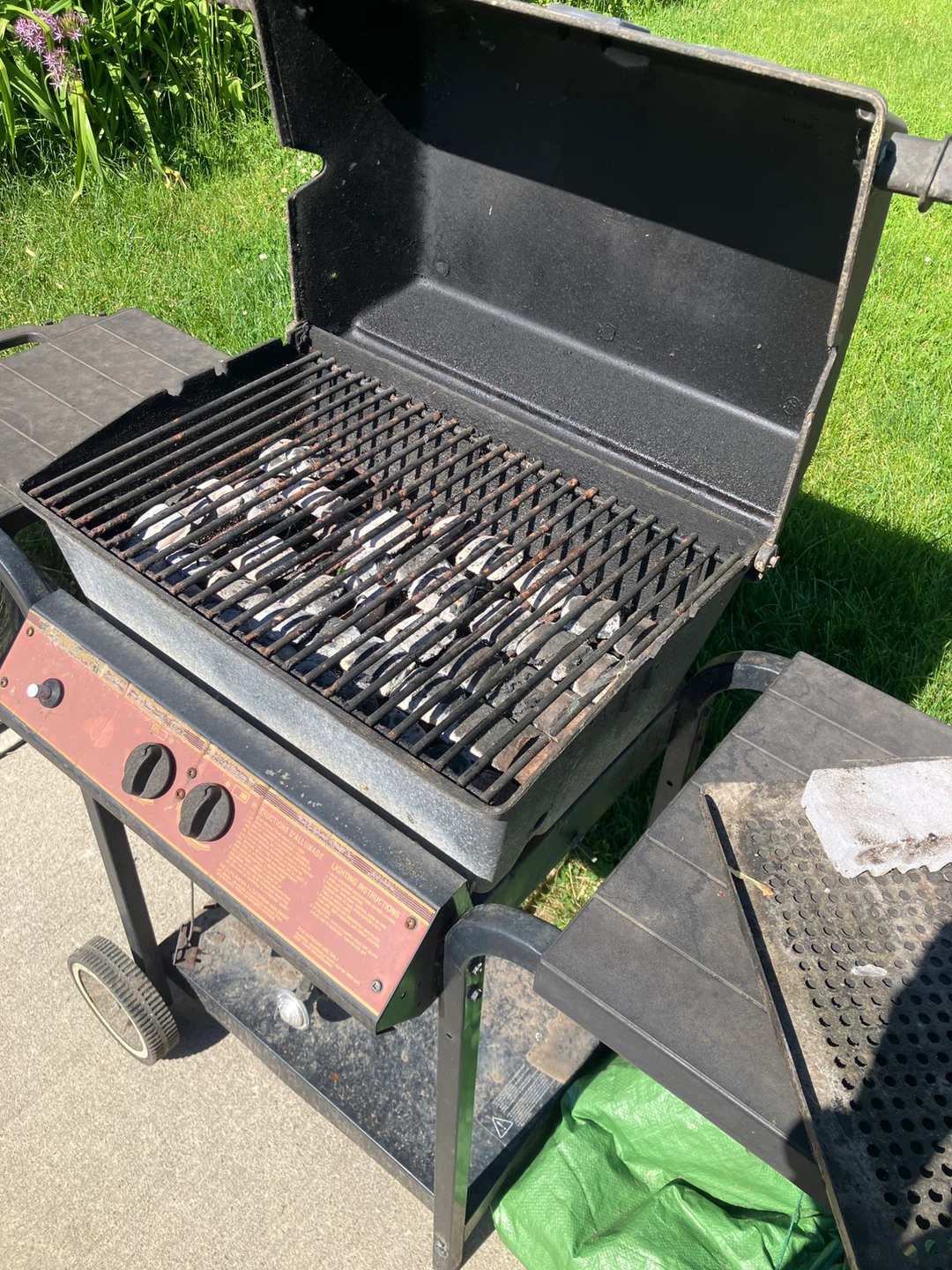 Sterling Propane BBQ Grill - photo 2