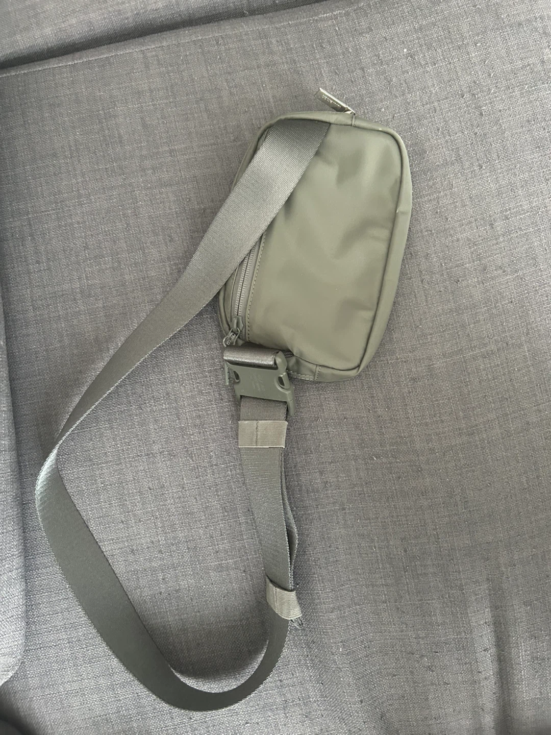 Lululemon Everywhere Belt Bag Grey Sage - photo 2