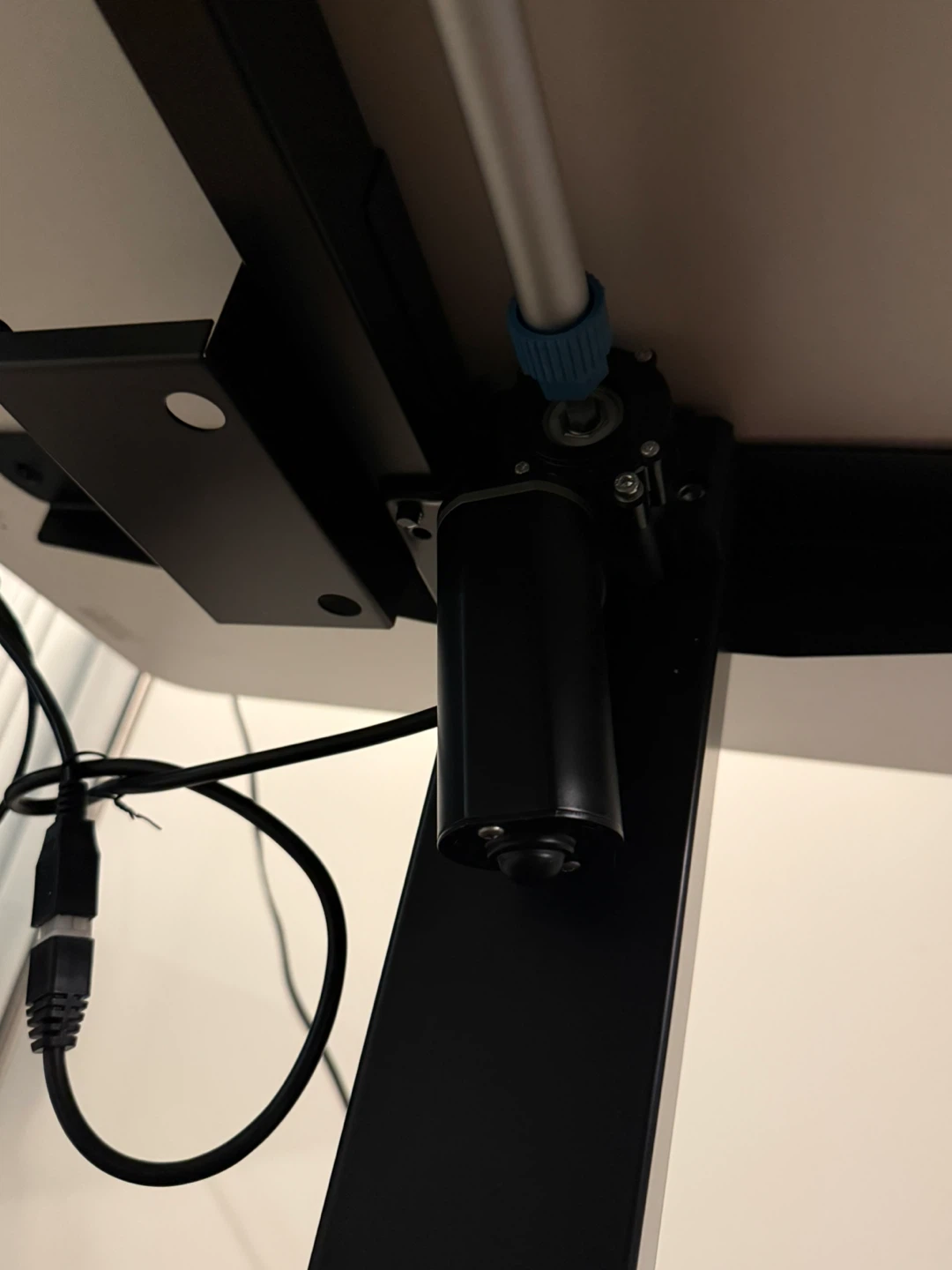 VIVO Standing Desk Frame with White Tabletop - photo 5