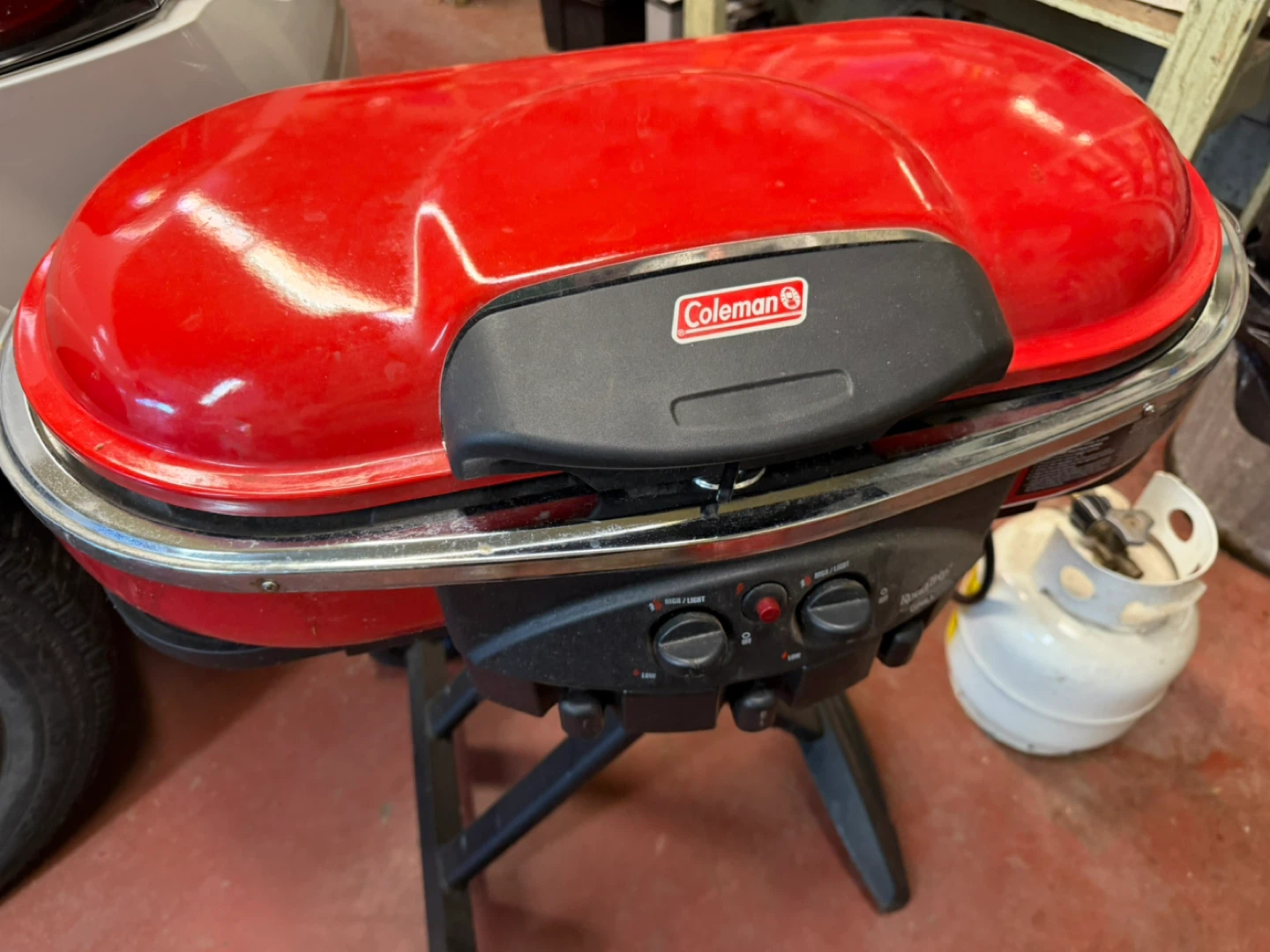 Coleman RoadTrip Propane Grill - photo 3