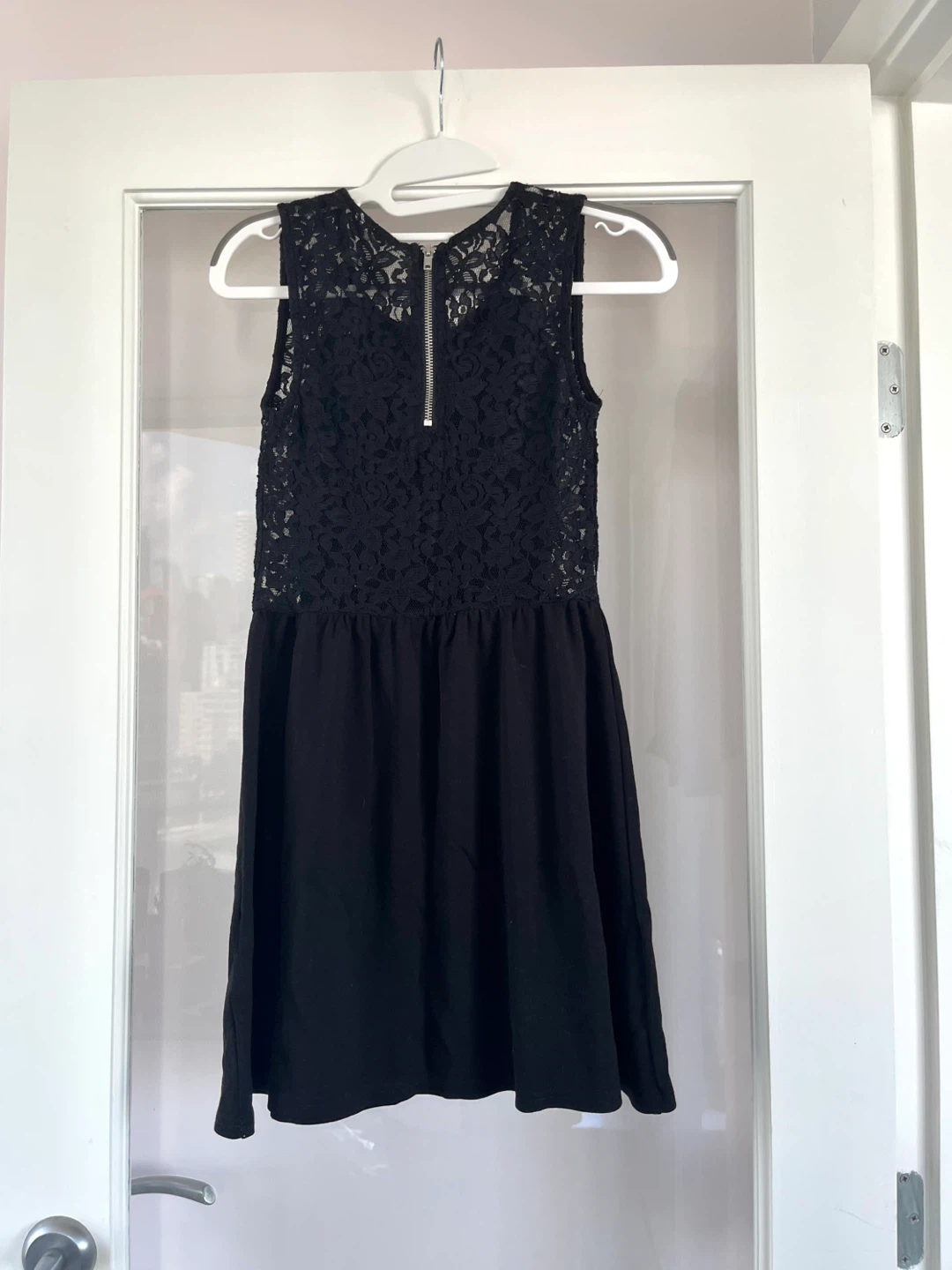 Black dress - photo 2