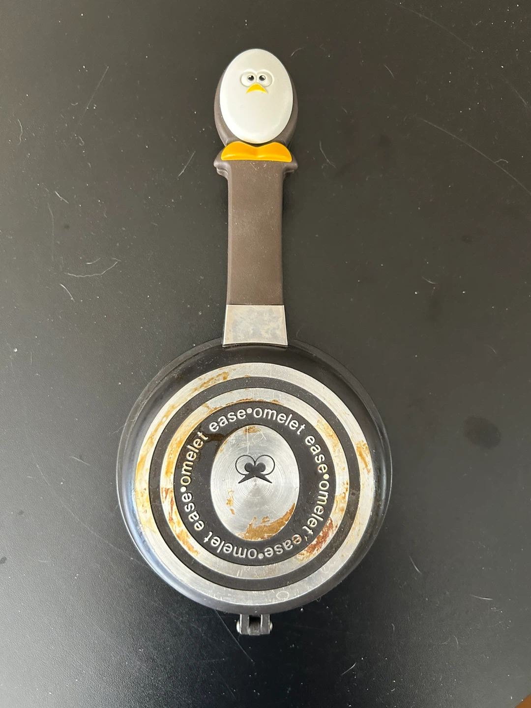 Ease Omelet Pan with Duck Handle